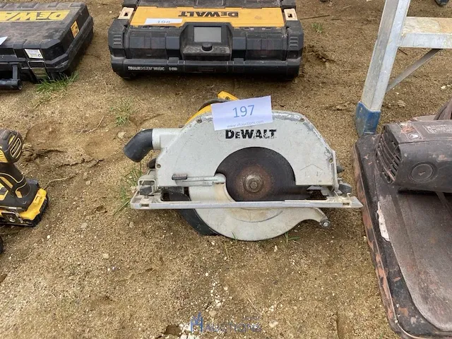 Elektrische cirkelzaag dewalt - afbeelding 1 van  3