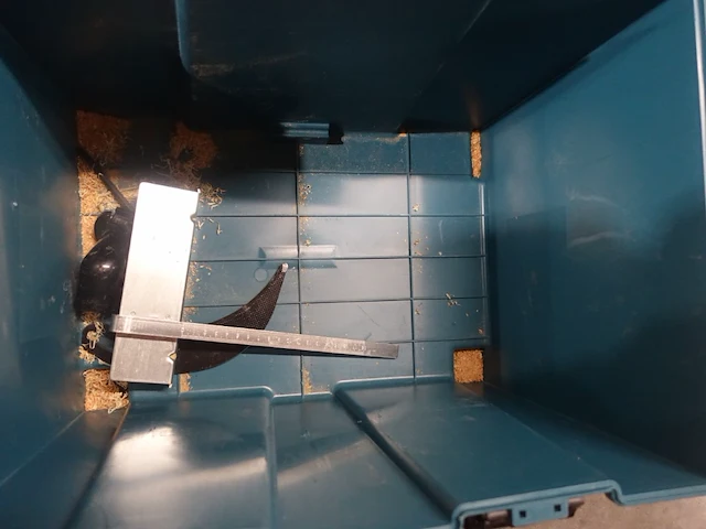Elektrische cirkelzaag makita - afbeelding 3 van  4