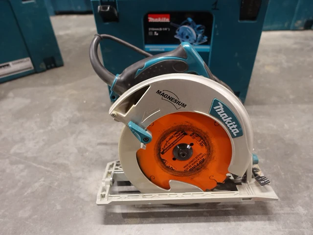 Elektrische cirkelzaag makita - afbeelding 1 van  5