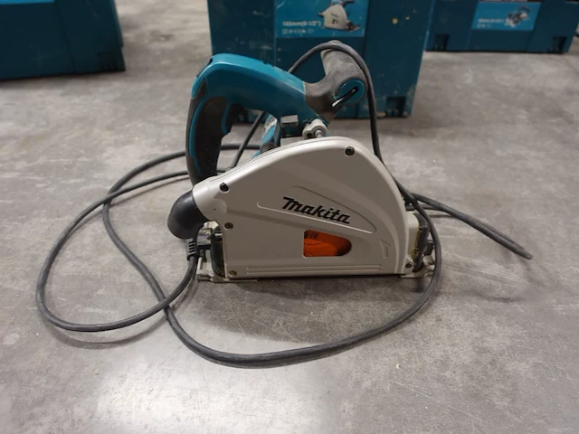 Elektrische cirkelzaag makita - afbeelding 1 van  5