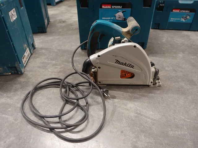 Elektrische cirkelzaag makita - afbeelding 1 van  5