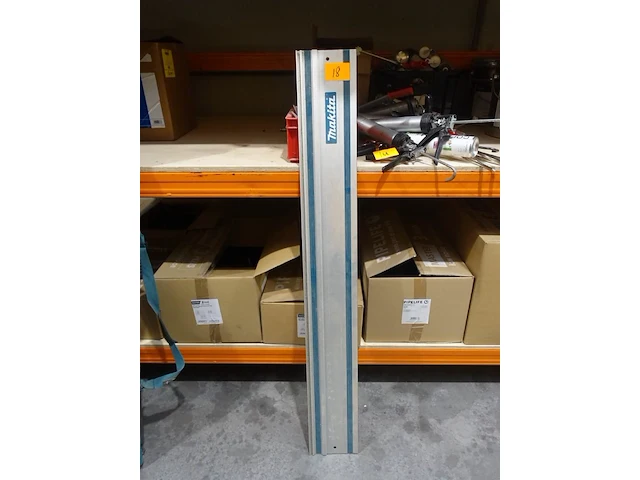 Elektrische cirkelzaag makita - afbeelding 4 van  4