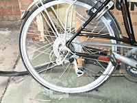 Elektrische damesfiets batavus - afbeelding 2 van  5