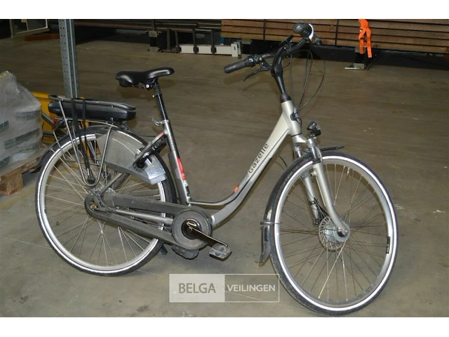 Elektrische damesfiets gazelle - afbeelding 1 van  8