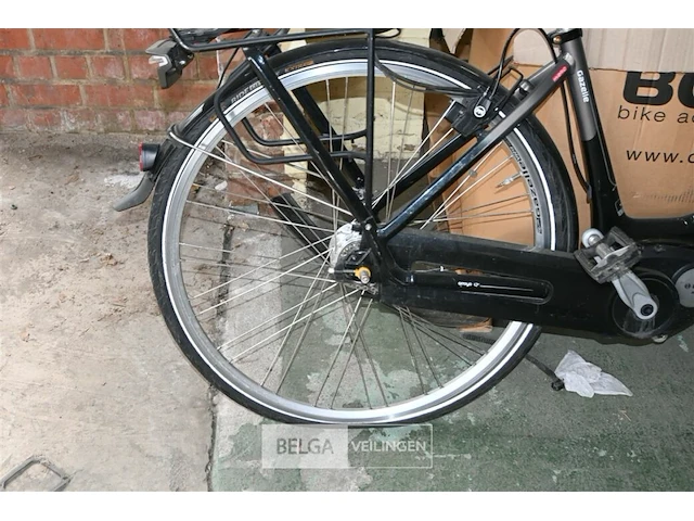 Elektrische damesfiets gazelle - afbeelding 2 van  4
