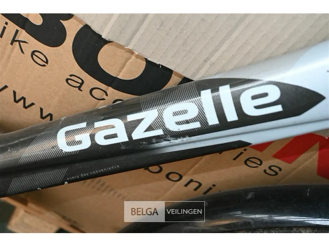 Elektrische damesfiets gazelle - afbeelding 4 van  5
