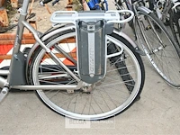 Elektrische damesfiets giant - afbeelding 2 van  4