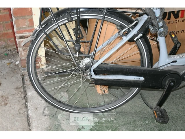 Elektrische damesfiets trek - afbeelding 2 van  5