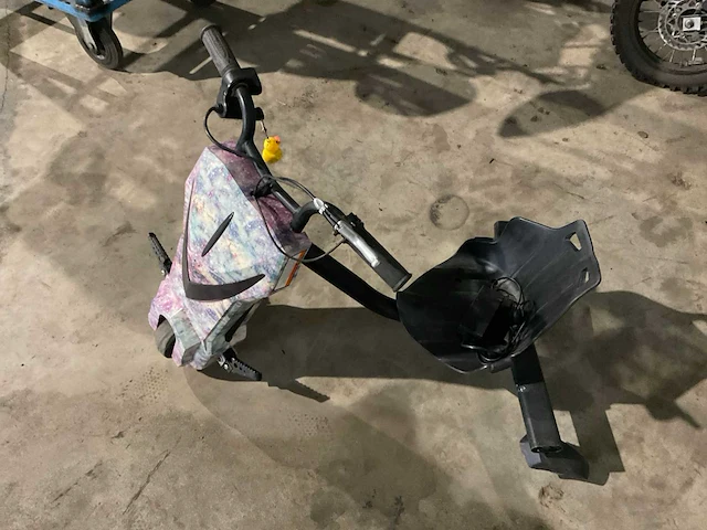 Elektrische drift trike - afbeelding 3 van  4