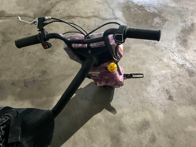 Elektrische drift trike - afbeelding 4 van  4