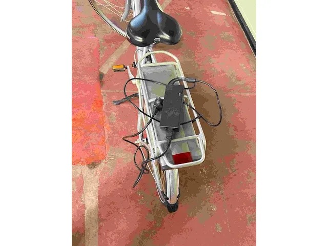 Elektrische fiets batavus - afbeelding 2 van  5
