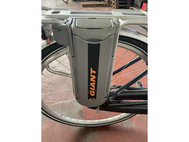 Elektrische fiets giant - afbeelding 3 van  5