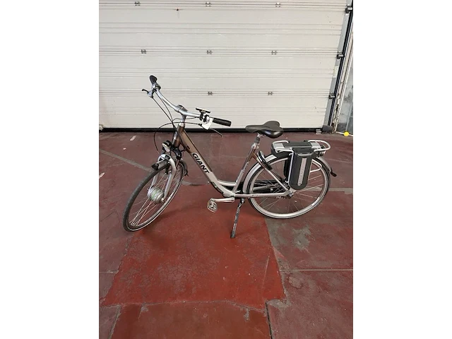 Elektrische fiets giant - afbeelding 1 van  4