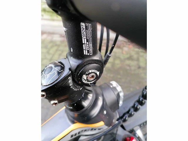 Elektrische fiets hecht - afbeelding 3 van  10