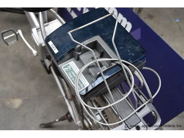 Elektrische fiets, inclusief sleutel, inclusief lader, 1811km, 702-034, werking niet gekend, ketting defect - afbeelding 5 van  6