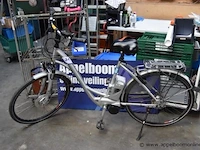 Elektrische fiets, inclusief sleutel, inclusief lader, 7803km, 702-052, werking niet gekend - afbeelding 1 van  4