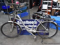 Elektrische fiets, inclusief sleutel, zonder batterij, inclusief lader, 702-051, werking niet gekend - afbeelding 1 van  6