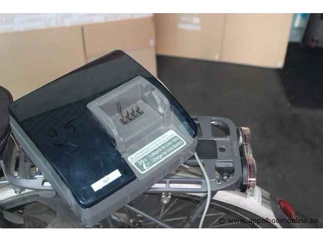 Elektrische fiets, werking niet gekend plus lader 702-019 - afbeelding 10 van  10