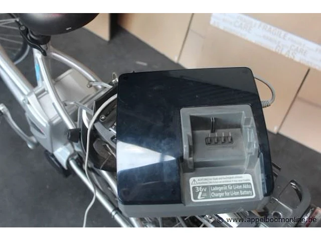 Elektrische fiets, werking niet gekend plus lader 702-020 - afbeelding 2 van  10