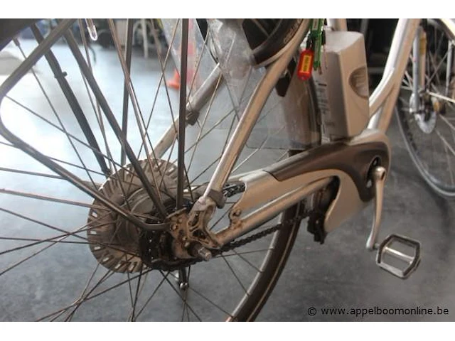 Elektrische fiets, werking niet gekend plus lader 702-020 - afbeelding 4 van  10
