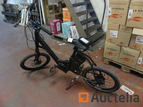 Elektrische fietsen, computerapparatuur, meubels