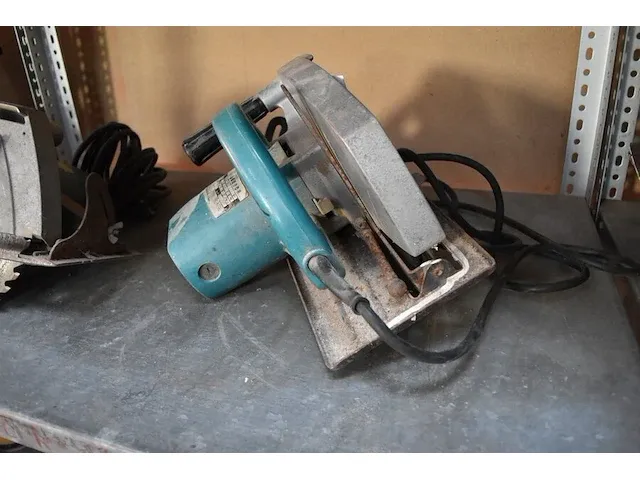 Elektrische handcirkelzaag makita 5900br (19) - afbeelding 5 van  7