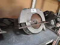 Elektrische handcirkelzaag makita 5900br (19) - afbeelding 7 van  7