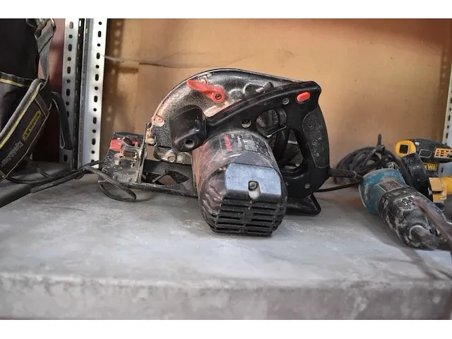 Elektrische handcirkelzaag skilsaw 5366 , elektrische slijpschijf makita 9558hnr (defect) (5,16) - afbeelding 4 van  11