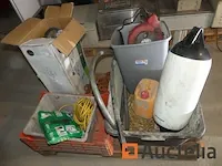 Elektrische haspel, straatlantaarn, vlotter, niveaus - afbeelding 1 van  10