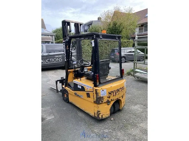 Elektrische heftruck hyundai - afbeelding 3 van  7
