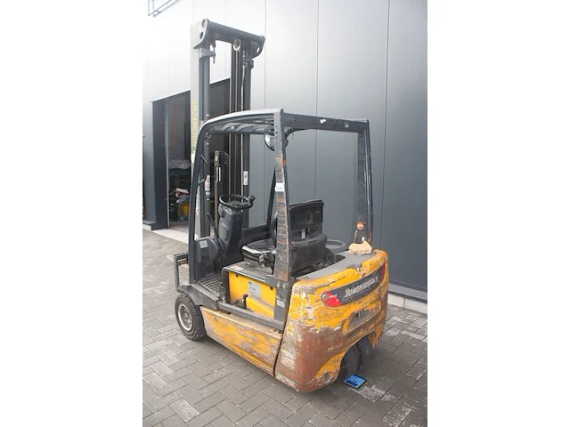 Elektrische heftruck jungheinrich slt 100, type 05epzs0575sc met lader (2) - afbeelding 17 van  24
