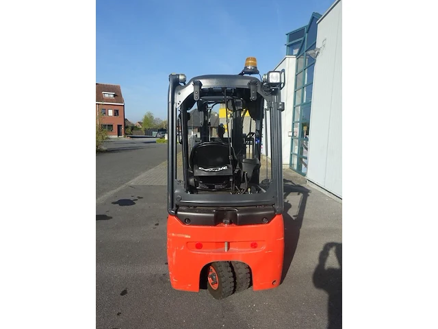 Elektrische heftruck linde - afbeelding 14 van  19