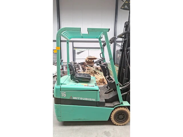 Elektrische heftruck mitsubishi - afbeelding 1 van  10