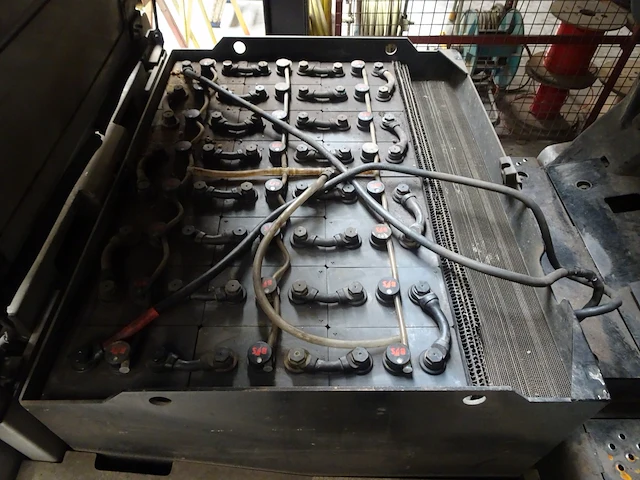 Elektrische heftruck nissan - afbeelding 2 van  11