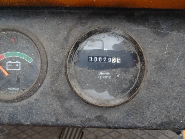Elektrische heftruck still - afbeelding 6 van  9