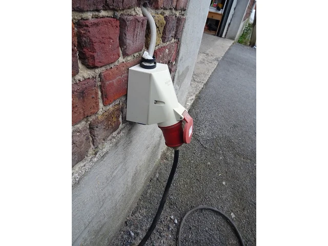 Elektrische heftruck still - afbeelding 8 van  9