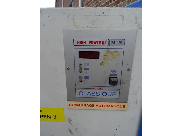 Elektrische heftruck still - afbeelding 9 van  9