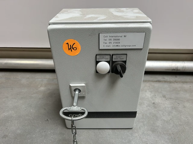 Elektrische kast voor ventilatie 20x30x16cm - afbeelding 1 van  2