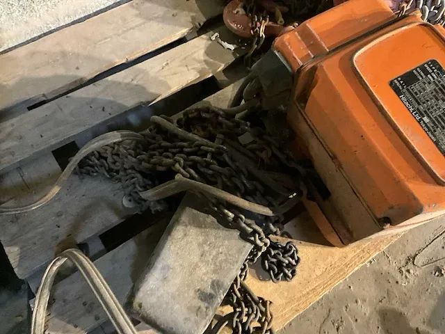 Elektrische kettingtakel hitachi max. cap. 500 kg. - afbeelding 4 van  5