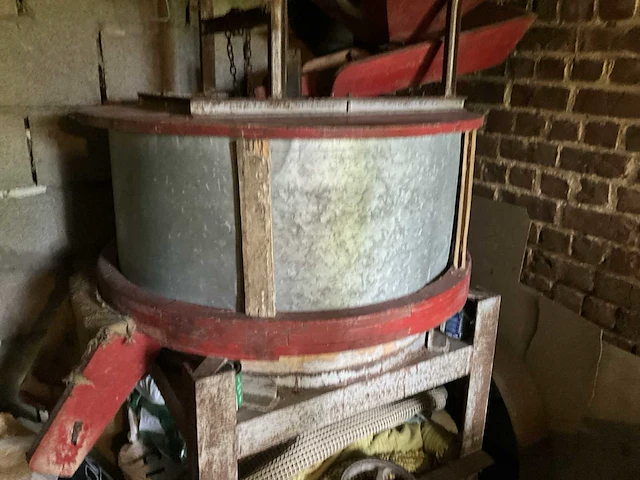 Elektrische maalmolen / graanmolen antiek - afbeelding 3 van  6