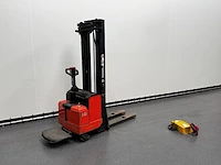 Elektrische meerijstapelaar toyota ssl16 elektrisch 1600kg 5.45m 2000 - afbeelding 1 van  1