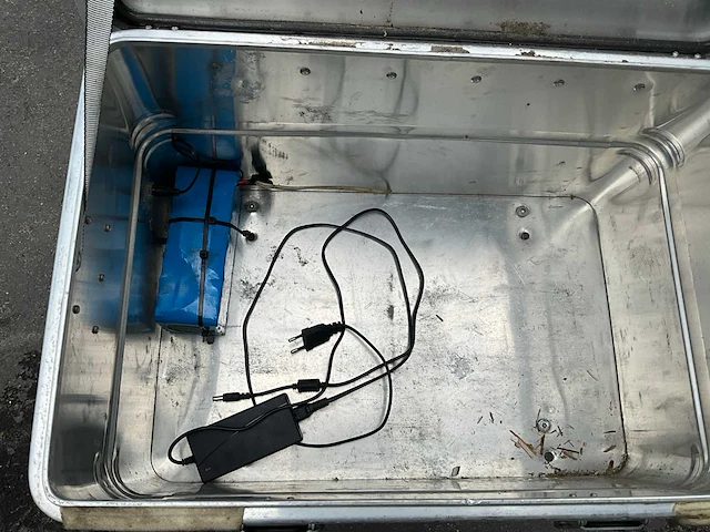 Elektrische mindervaliden vierwieler - afbeelding 7 van  18