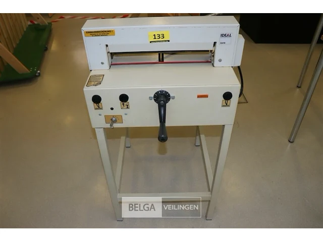 Elektrische papiersnijmachine - afbeelding 1 van  4
