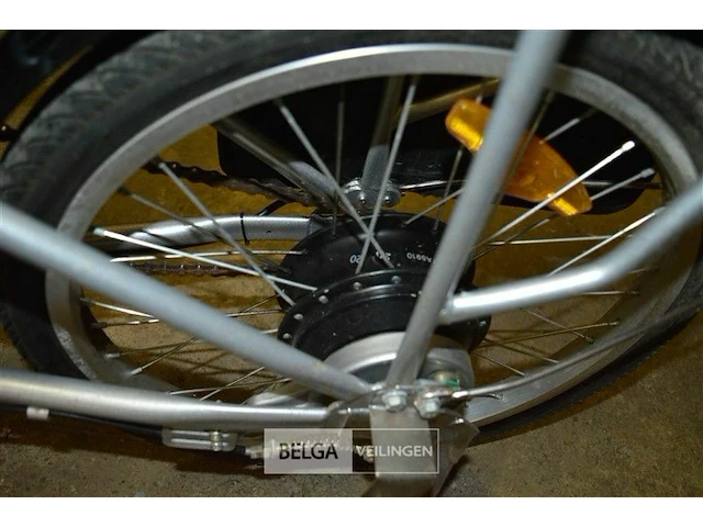 Elektrische plooibare minifiets - afbeelding 4 van  5