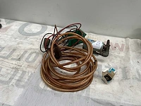 Elektrische pomp met slang - afbeelding 1 van  1