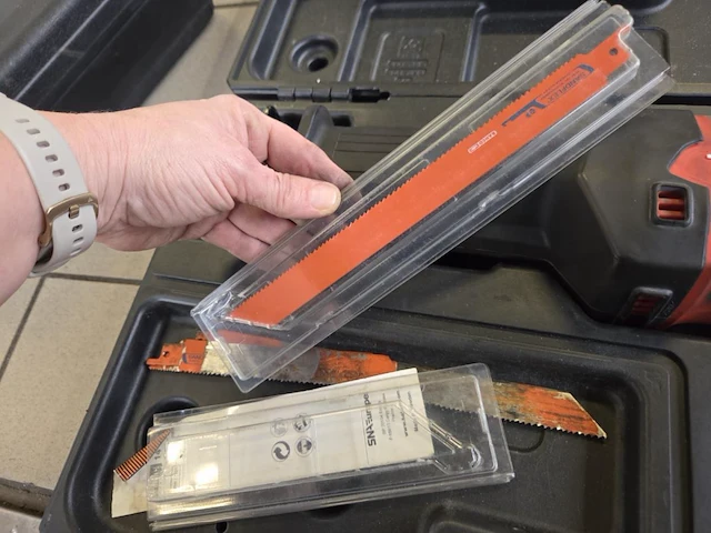 Elektrische reciprozaagmachine makita m4501 - afbeelding 5 van  7