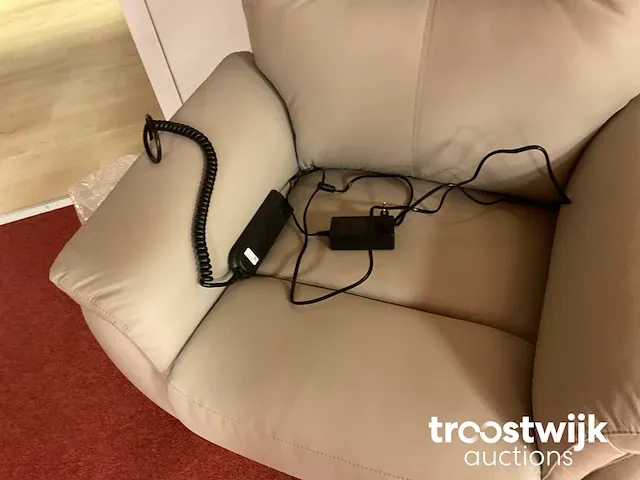 Elektrische relax fauteuil - afbeelding 2 van  2