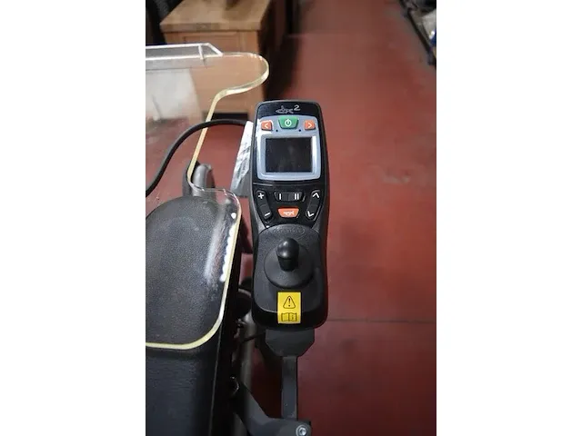 Elektrische rolstoel dynamic dx2 met lader - afbeelding 5 van  13