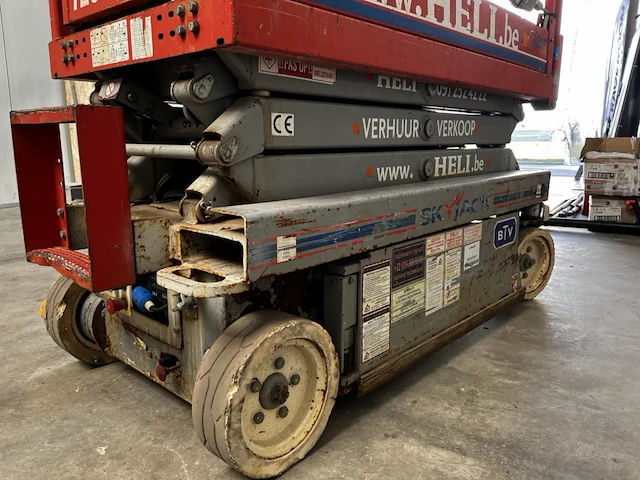 Elektrische schaarlift skyjack - afbeelding 5 van  10