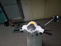 Elektrische scooter emco - afbeelding 9 van  10